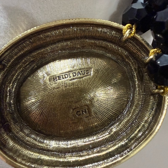 Heidi Daus Necklace Gold Tone Blue Crystal Jeweled - Picture 4 of 4